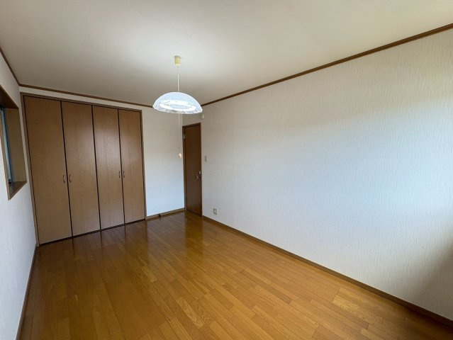 須磨区川上町１丁目　中古戸建ての洋室|きれいな洋室です