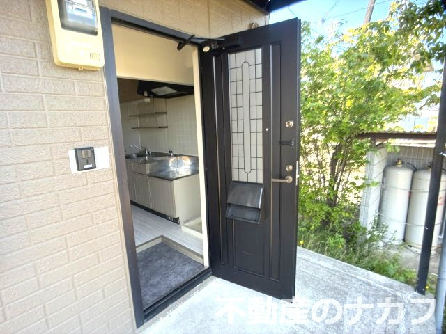 ゆとりす小川　3号棟の玄関|※地震前の写真です