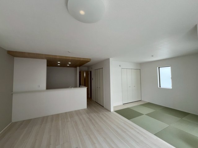 宜野湾市野嵩 新築戸建て 2号棟の居間・リビング