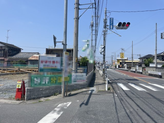 【前面道路含む現地写真】 | 熊谷市柿沼第2期　ワイウッドコート　新築戸建　全3区画　1号棟