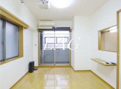 【居間・リビング】 | フェリーセ | 洋室のお部屋です。