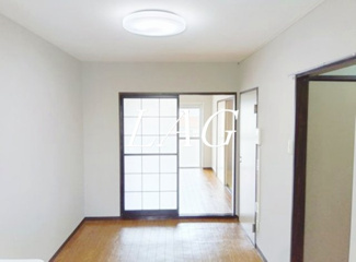 【居間・リビング】 | ドエル立石 | 洋室のお部屋です。