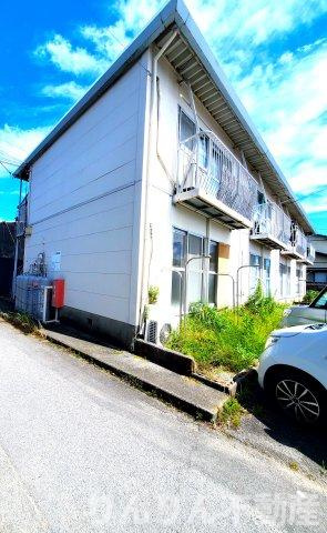 【バルコニー】 | 西川アパート | バルコニーからの眺めを楽しみながら食事をしませんか