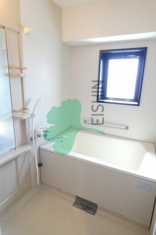 レジディア博多駅南の浴室
