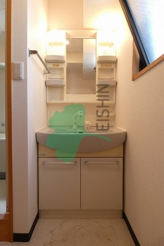 レジディア博多駅南の洗面所|シンプルで使いやすい洗面台です！