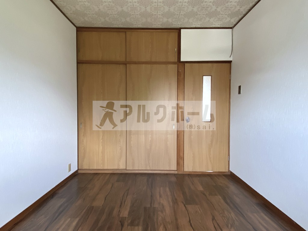 川北3丁目5DK戸建ての洋室
