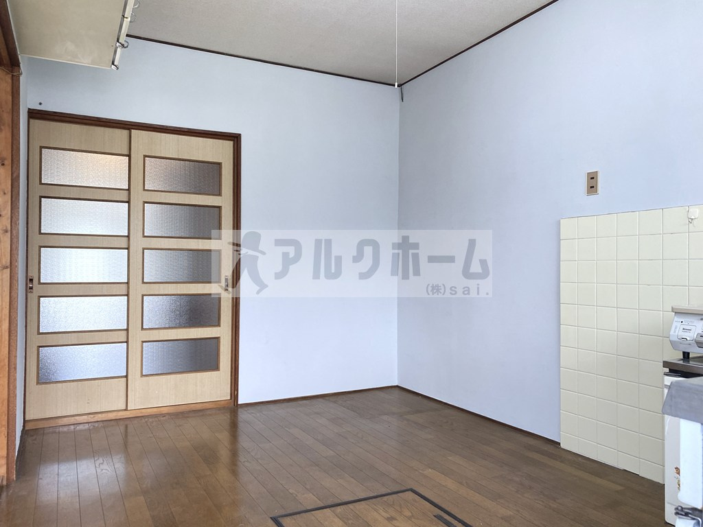 川北3丁目5DK戸建ての居間・リビング