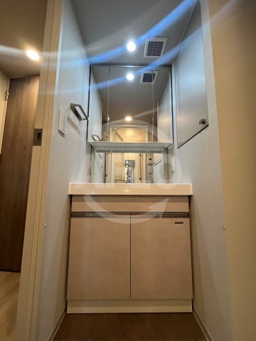 アーバネックス谷町四丁目の独立洗面台|アーバネックス谷町四丁目　独立洗面d内