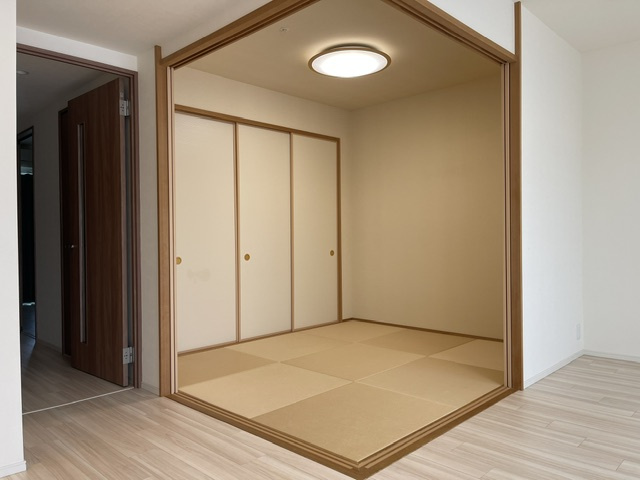 サーパス南田宮の和室|和室ならではの温かな和の空間で寛ぎの時間を過ごせます。