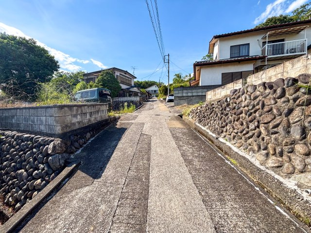 【前面道路含む現地写真】の画像