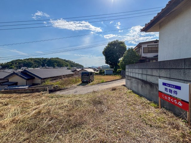 足利市助戸新山町の売地の外観