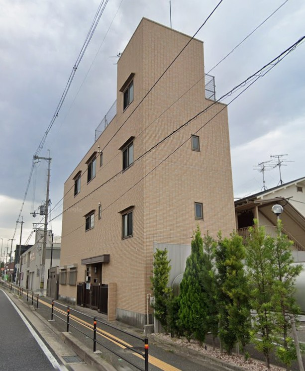 池田市荘園ビル　１７１号線沿