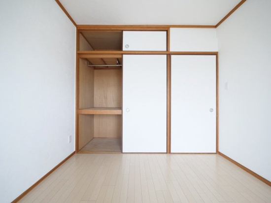 エクセレント旭川の洋室
