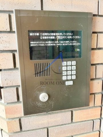 スワンレイクイン目白ストリートのセキュリティ|オートロックです。