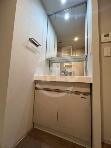 アーバネックス谷町四丁目の洗面所|アーバネックス谷町四丁目　独立洗面台