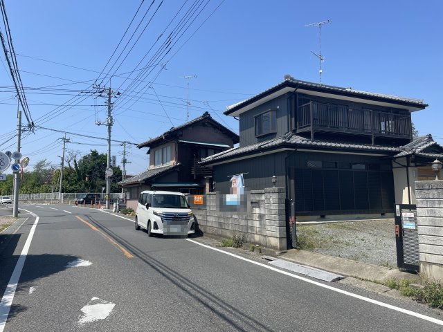 【前面道路含む現地写真】 | 深谷市新井　中古戸建