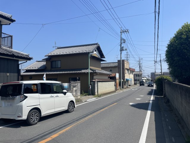 【前面道路含む現地写真】 | 深谷市新井　中古戸建
