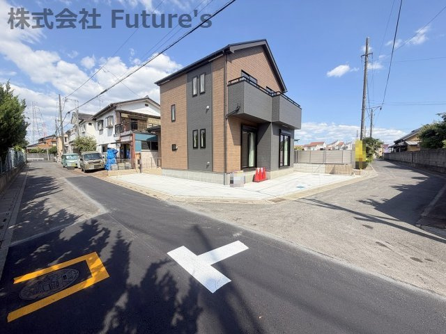 八潮市南川崎　新築戸建の前面道路含む現地写真|前面道路含む現地写真です。