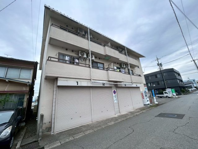 福井市学園3丁目　一棟マンションの間取り