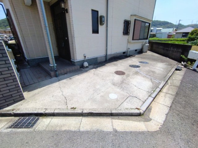 【駐車場】 | T様内原戸建
