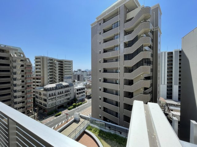 ライオンズタワー新大工町の展望|バルコニーから南西方向への眺望を撮影したものです。
