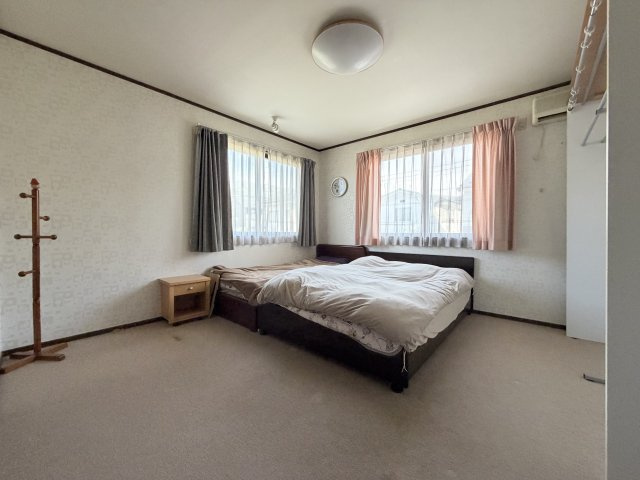 寿白瀬渕　中古住宅の洋室