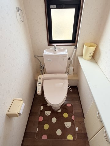 寿白瀬渕　中古住宅のトイレ|2階