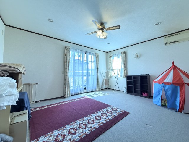 寿白瀬渕　中古住宅の洋室