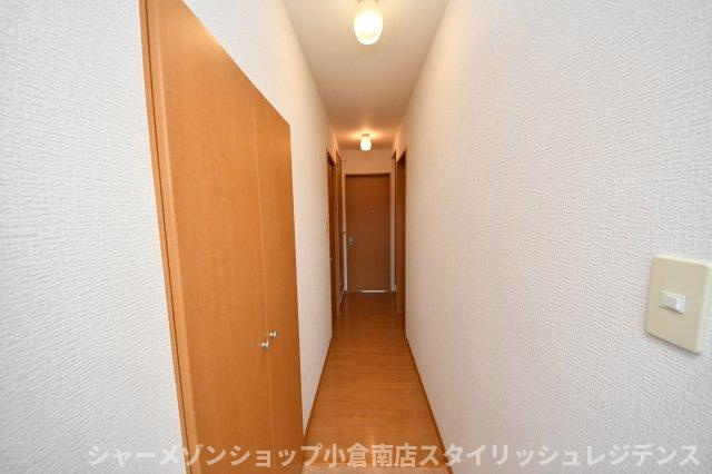 アムールＮ・ＫⅡの玄関