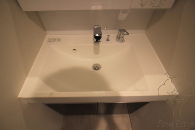 HK Residenceの洗面所