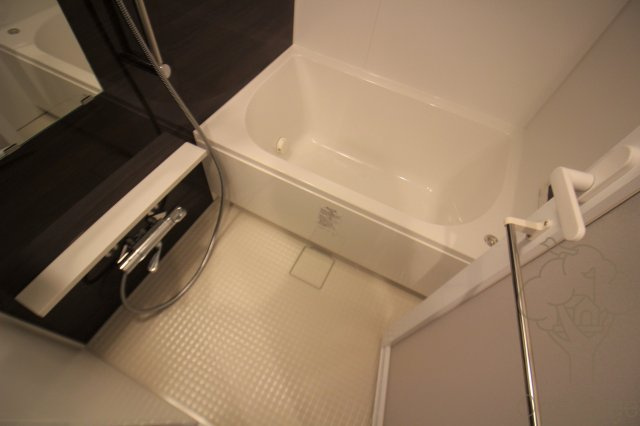 HK Residenceの浴室