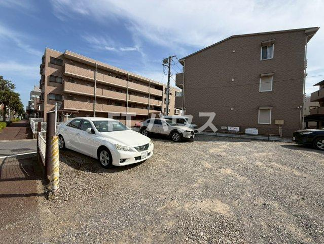メルベーユⅡの駐車場