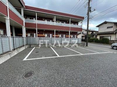 レオネクストコスモⅡの駐車場