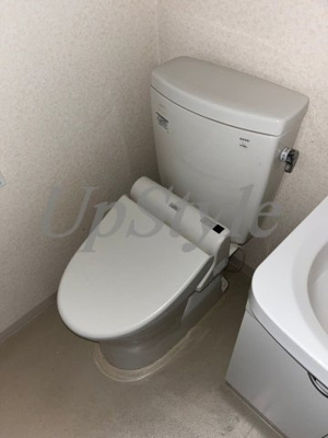【トイレ】 | シュールフローレ