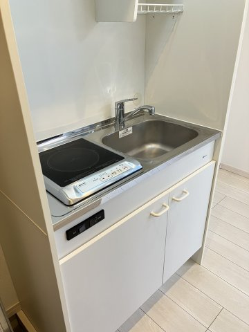 セレーノ井土ヶ谷のキッチン|コンパクトなキッチンで掃除もラクラク
