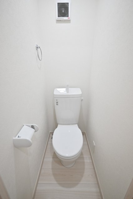ＨＩＤＡＭＡＲＩ　ＯＨＧＩのトイレ|コンパクトで使いやすいトイレです