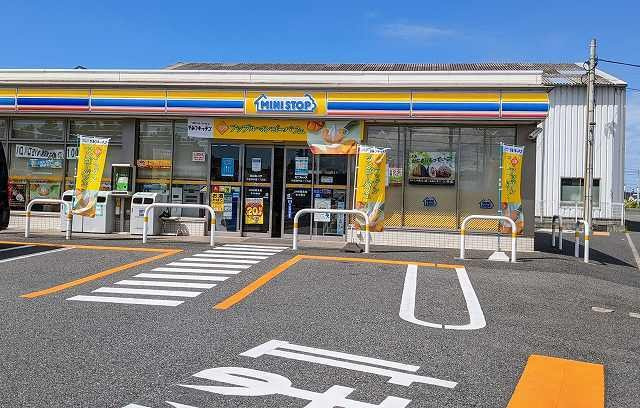 【周辺】 | パレス　ジェリカ　Ⅲ　Ｂ | ミニストップ木更津中里１丁目店まで450m