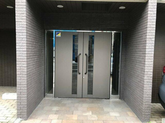 【エントランス】