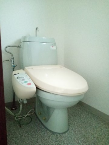川崎市多摩区登戸のアパートのトイレ
