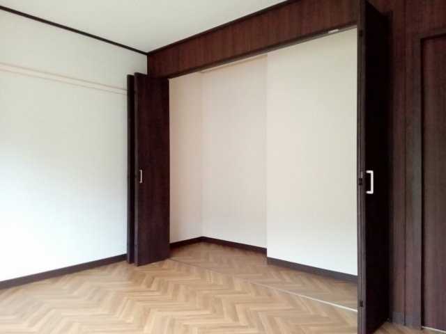 川崎市多摩区登戸のアパートの収納