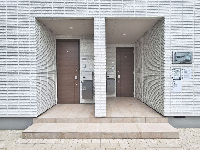 なのはな小路Ⅲのエントランス