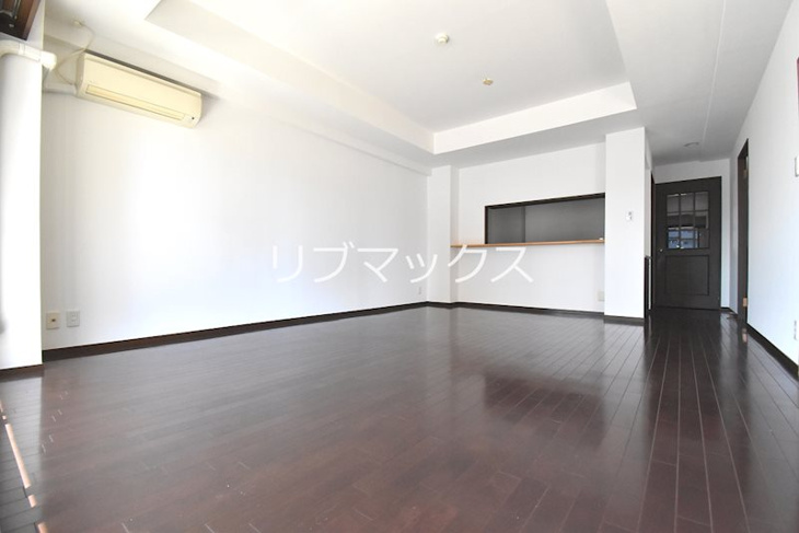 【居間・リビング】アーデンコート住吉川 