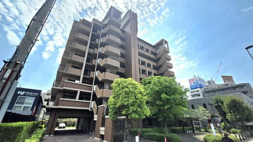コスモ西宮の外観