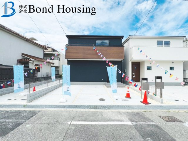 長期優良住宅の家　王塚台9期　3号棟の前面道路含む現地写真