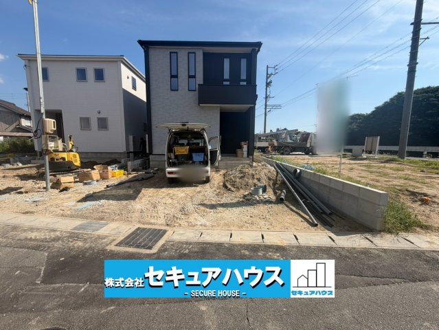 【今からご案内可能】東海市養父町八王子　全5棟の外観|事前予約にて現地ご見学いただけます！お気軽にお問い合わせください♪
■株式会社　セキュアハウス■
住宅ローンに強く、知識、経験豊富なスタッフ在籍
お客様に寄り添い、ご成約後もサポート致します