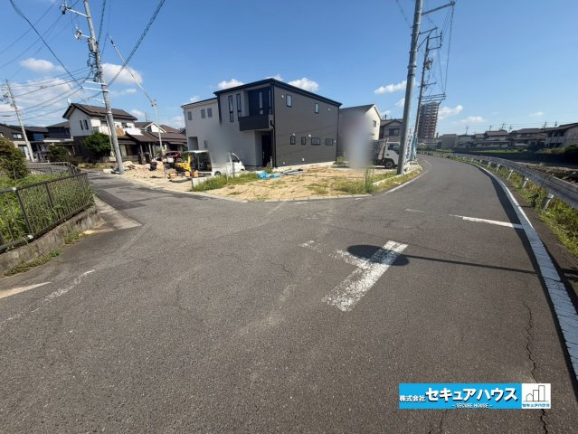 【今からご案内可能】東海市養父町八王子　全5棟の前面道路含む現地写真|事前予約にて現地ご見学いただけます！お気軽にお問い合わせください♪
■株式会社　セキュアハウス■
住宅ローンに強く、知識、経験豊富なスタッフ在籍
お客様に寄り添い、ご成約後もサポート致します