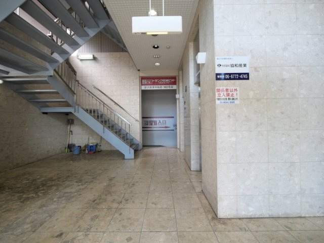 C-WINGのロビー
