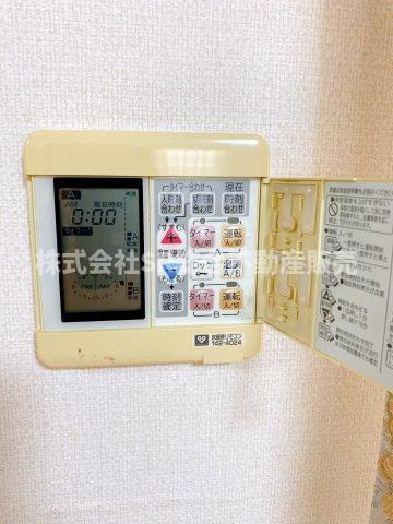 岩田町6丁目中古戸建の設備|リビング、キッチンに床暖房有♪冬場に重宝します。