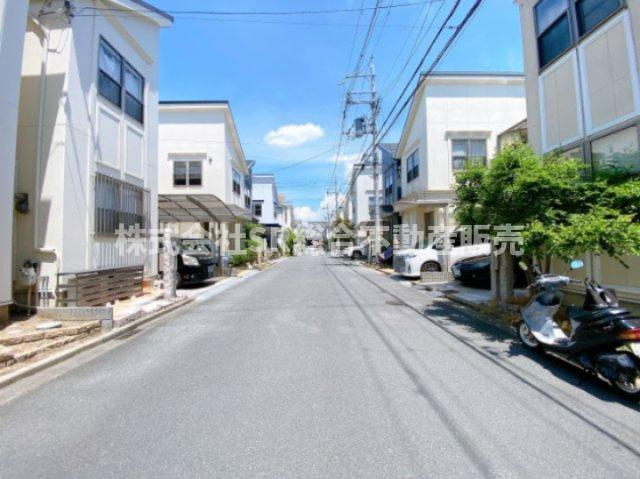 岩田町6丁目中古戸建の前面道路含む現地写真|前面道路含む現地写真です