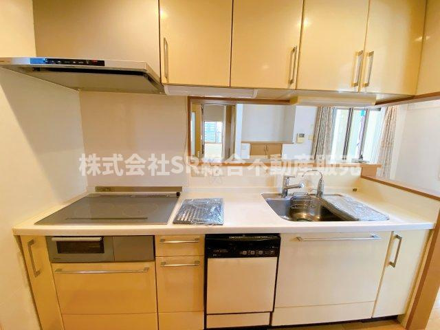 岩田町6丁目中古戸建のキッチン|程よい孤立感のあるカウンターキッチン♪設備が充実していて快適にお料理できます！